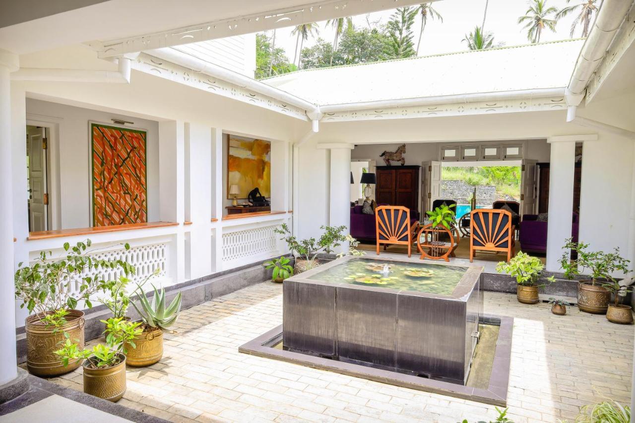 The Flame Tree Estate & Hotel Kandy Exterior photo